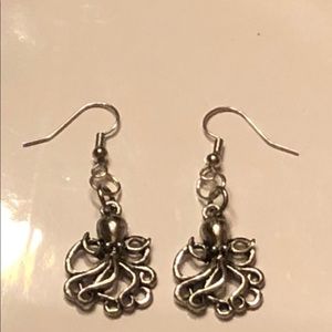 Octopus silver earrings! New